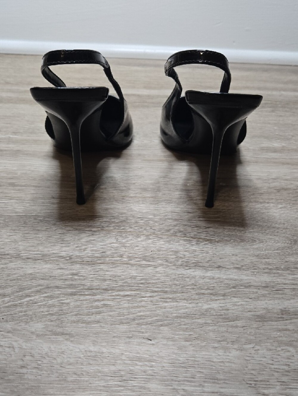 Black Patent Slingback Pointed-Toe Stiletto Pumps - Picture 6 of 8